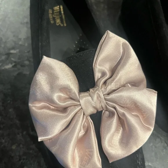 Ladies Black WEEJUNS Loafers - Picture 4 of 10